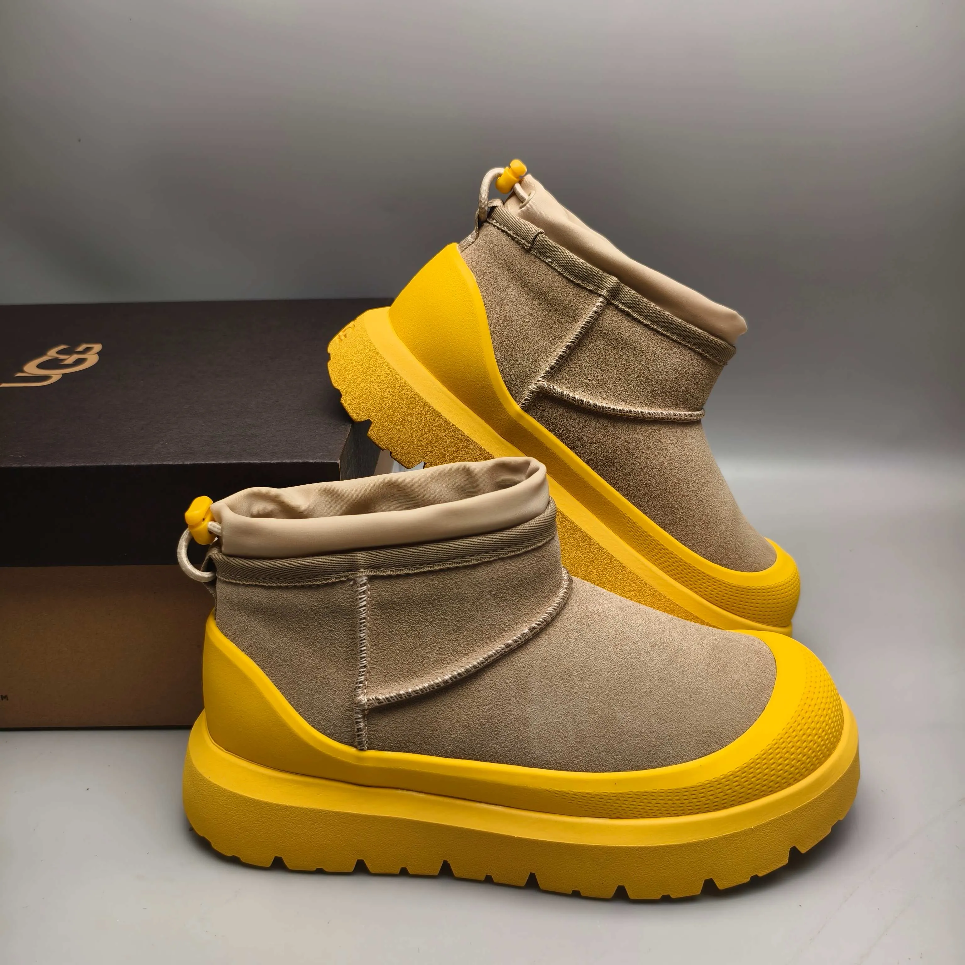 💰Women’s shoes 280 Men’s shoes 300 4196 Classic waterproof rubber sole couple’s shoes Color: White bottom Yellow bottom Blue bottom Black Matching sizes: 35-45